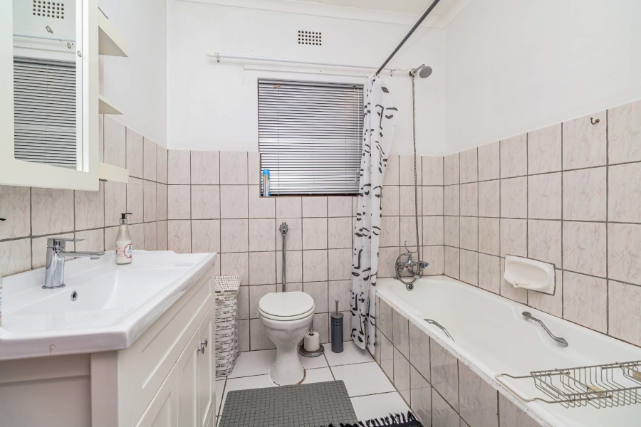 5 Bedroom Property for Sale in Dana Bay Western Cape